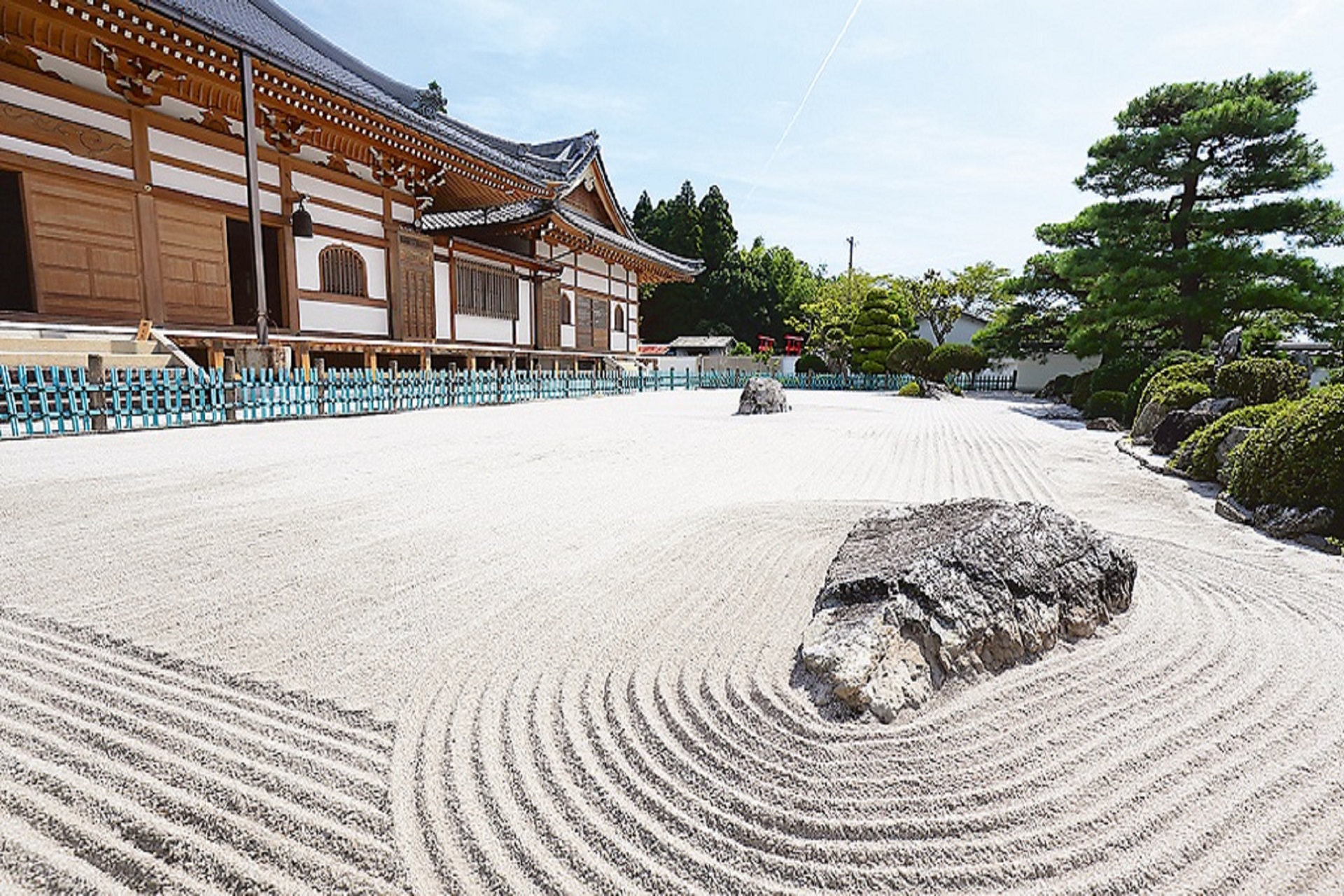 愚渓寺の庭園